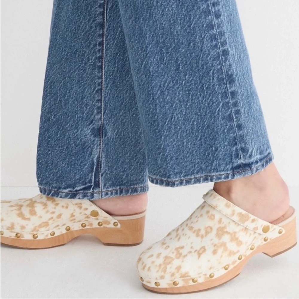 NEW J. Crew Calf Hair Convertible-Strap Tan and Cream Leather Clogs - Picture 2 of 9